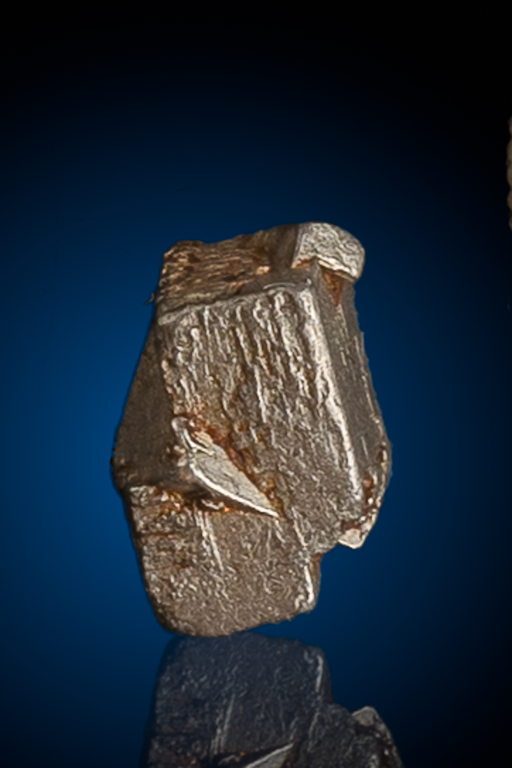 (image for) Rare Elongated Shiny Platinum Crystal Nugget - Russia